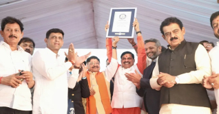 গিনেস রেকর্ড: এক দিনে ১১ লাখ চারা রোপণ গিনেস রেকর্ড: এক দিনে ১১ লাখ চারা রোপণ