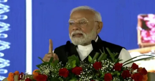 নারীর বিরুদ্ধে অপরাধীদের রেহাই নেই: মোদি নারীর বিরুদ্ধে অপরাধীদের রেহাই নেই: মোদি