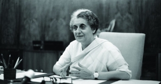 অবিসংবাদিত নেতা ইন্দিরা গান্ধীর জন্মদিন আজ