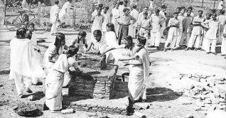 কিশোরী ভাষাকন্যা কাজী খালেদা খাতুন