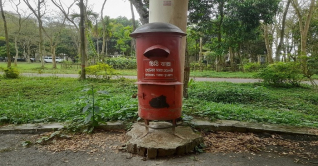 ডাকবাক্স আজ চিঠির ইতিহাসের নীরব সাক্ষী