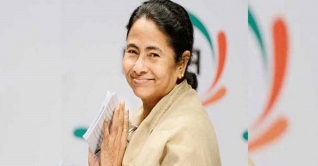প্রার্থনা করি অভিনন্দন নিরাপদে ফিরে আসুন : মমতা প্রার্থনা করি অভিনন্দন নিরাপদে ফিরে আসুন : মমতা
