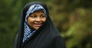 মার্কিন কারাগার থেকে মুক্তি পেলেন মারজিয়া হাশেমি মার্কিন কারাগার থেকে মুক্তি পেলেন মারজিয়া হাশেমি