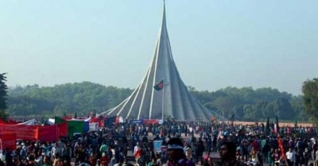 জাতীয় স্মৃতিসৌধে মানুষের ঢল