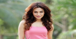 ‘গুনিন’ থেকে সরে দাঁড়ালেন নুসরাত ফারিয়া ‘গুনিন’ থেকে সরে দাঁড়ালেন নুসরাত ফারিয়া