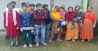 কানাইঘাট সীমান্তে শিশুসহ ১৬ নারী-পুরুষ আটক কানাইঘাট সীমান্তে শিশুসহ ১৬ নারী-পুরুষ আটক