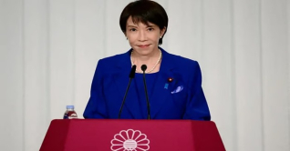 জাপানের প্রথম নারী প্রধানমন্ত্রী হতে যাওয়া তাকাইচি কে