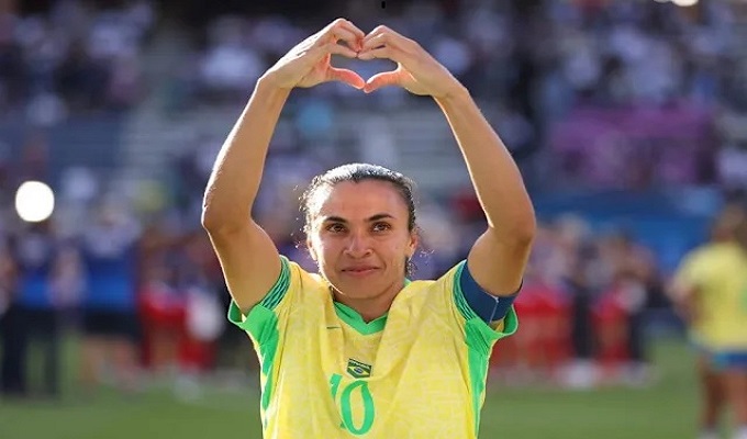 ৩৯ বছর বয়সে অবসর ভেঙে ব্রাজিল দলে মার্তা