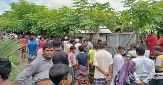 পিরোজপুরে স্বামী, স্ত্রী ও সন্তানের ঝুলন্ত লাশ উদ্ধার