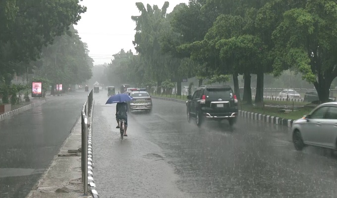 বৃষ্টিতে রাজধানী ঢাকার বায়ুমানের উন্নতি