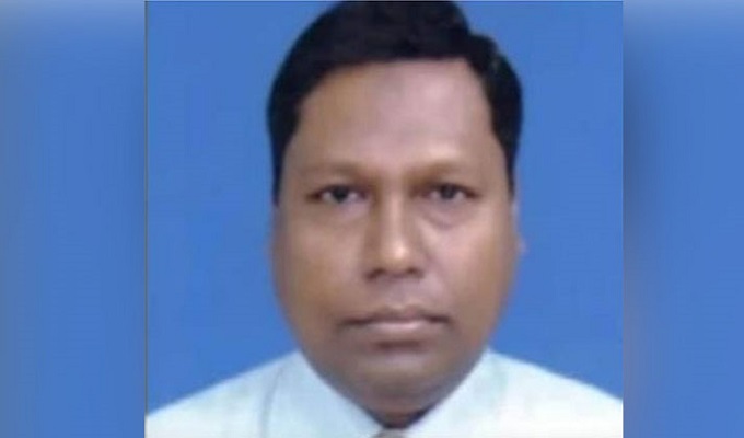 সংস্কৃতি মন্ত্রণালয়ের সাবেক উপসচিব এ কে এম রেজাউল করিম রতন