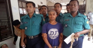 ‘গুজব ছড়ানো’ সেই নারীর খোঁজে পুলিশ