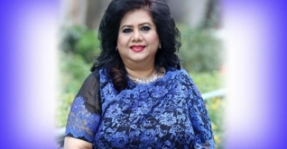 হোম কোয়ারেন্টিনে রুনা লায়লা