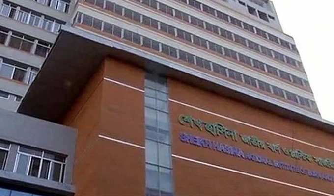 বংশালে বিস্ফোরণে দগ্ধ শিশুর মৃত্যু, সংকটে মা-বাবা