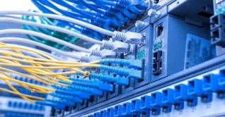 ইন্টারনেট শাটডাউন চিরতরে নিষিদ্ধ করল সরকার