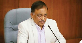 ‘প্রধানমন্ত্রীর দূরদর্শিতায় করোনায় মৃত্যু কমে এসেছে’ ‘প্রধানমন্ত্রীর দূরদর্শিতায় করোনায় মৃত্যু কমে এসেছে’