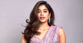 বাবার সিনেমায় জাহ্নবী কাপুর বাবার সিনেমায় জাহ্নবী কাপুর