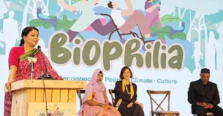 জলবায়ু সংকট মোকাবেলায় বৈশ্বিক ঐক্য জরুরি : উপদেষ্টা রিজওয়ানা