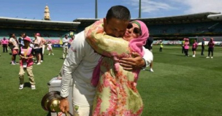 হিজাব পরায় মাঠে হেনস্থার শিকার হয়েছিলেন খাজার মা!