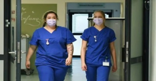 নার্সের সংকট কাটাতে আসছে ‘নিউরাবট’