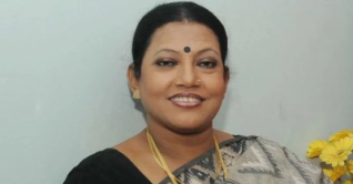 ফরিদা পারভীনের শেষ শ্রদ্ধা শহীদ মিনারে, দাফন কুষ্টিয়ায়