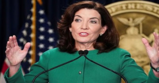 জোহরান মামদানির প্রতি সমর্থন জানালেন গভর্নর ক্যাথি হোকৌ