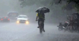 ঢাকায় দুপুরের মধ্যে বজ্রসহ বৃষ্টির আভাস