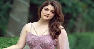 ‘আন্টি’ নয়, ছেলের বন্ধুরা আমাকে ‘দিদি’ বলে ডাকে : শ্রাবন্তী