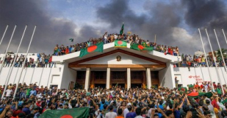 জুলাই সনদ : গণভোটের আগে তিন বিষয়ে মতৈক্য লাগবে জুলাই সনদ : গণভোটের আগে তিন বিষয়ে মতৈক্য লাগবে