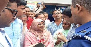 যোগদান করতে পারলেন না পরিবার পরিকল্পনা কর্মকর্তা যোগদান করতে পারলেন না পরিবার পরিকল্পনা কর্মকর্তা