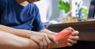 রক্তে ইউরিক অ্যাসিডের মাত্রা কমবে যে খাবারে