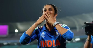 সেঞ্চুরিতে ভারতকে জিতিয়ে যত রেকর্ড জেমিমার