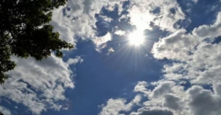 শুষ্ক থাকবে ঢাকার আবহাওয়া, আগের মতোই থাকবে গরম