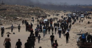 তাঁবুতেই শীত কাটাচ্ছেন ফিলিস্তিনিরা