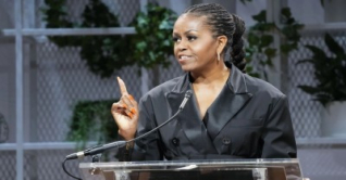 ‘যুক্তরাষ্ট্র এখনো নারী প্রেসিডেন্টের জন্য প্রস্তুত নয়’