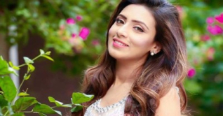 দীর্ঘ বিরতির পর বড় চমক নিয়ে ফিরছেন মিম