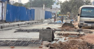 তেজগাঁও শিল্প এলাকায় সড়ক খোঁড়াখুঁড়িতে দুর্ভোগ, জনভোগান্তি তেজগাঁও শিল্প এলাকায় সড়ক খোঁড়াখুঁড়িতে দুর্ভোগ, জনভোগান্তি