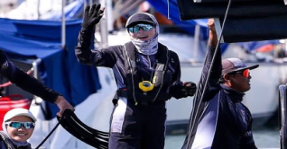 থাইল্যান্ডের রানি জিতলেন সোনা, পদক দিলেন রাজা থাইল্যান্ডের রানি জিতলেন সোনা, পদক দিলেন রাজা