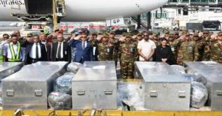 ৬ বাংলাদেশি শান্তিরক্ষীর সামরিক মর্যাদায় দাফন আজ ৬ বাংলাদেশি শান্তিরক্ষীর সামরিক মর্যাদায় দাফন আজ