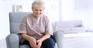 হাড়ের ব্যথায় পুরুষের চেয়ে নারীরা কেন বেশি ভোগেন