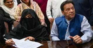 ইমরান খান ও বুশরা বিবির ১৭ বছর কারাদণ্ড ইমরান খান ও বুশরা বিবির ১৭ বছর কারাদণ্ড