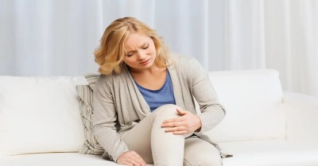 শীতে হাঁটু ব্যথা নিয়ন্ত্রণে রাখতে ৫টি কার্যকরী ঘরোয়া উপায়