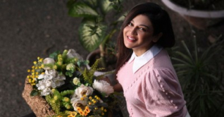 বড়দিনের আমেজে জয়া আহসানের বিশেষ বার্তা