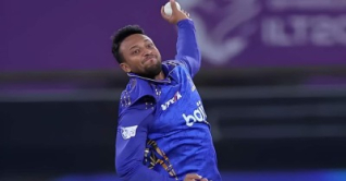 প্রথম বলে উইকেটের পর মিতব্যয়ী সাকিব