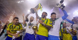 ব্রাজিলের টানা দ্বিতীয় শিরোপা ব্রাজিলের টানা দ্বিতীয় শিরোপা