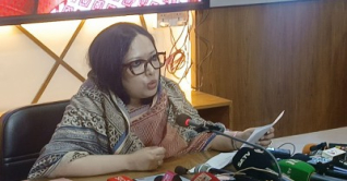 ‘ডিসি আমাকে কোন এখতিয়ারে শোকজ করে?’