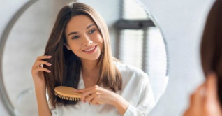 ঘন ও ঝলমলে চুল পেতে করণীয়