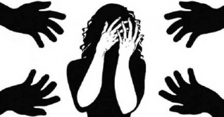 সুবর্ণচরের সেই নারীর দায়িত্ব নিলেন এমপি একরামুল