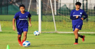 মেয়েদের ফিটনেসের অনুশীলন শুরু