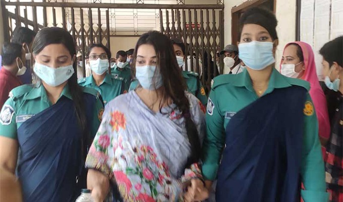 সাবরিনাসহ ৮ জনের বিরুদ্ধে অভিযোগ গঠনের শুনানি দুপুরে